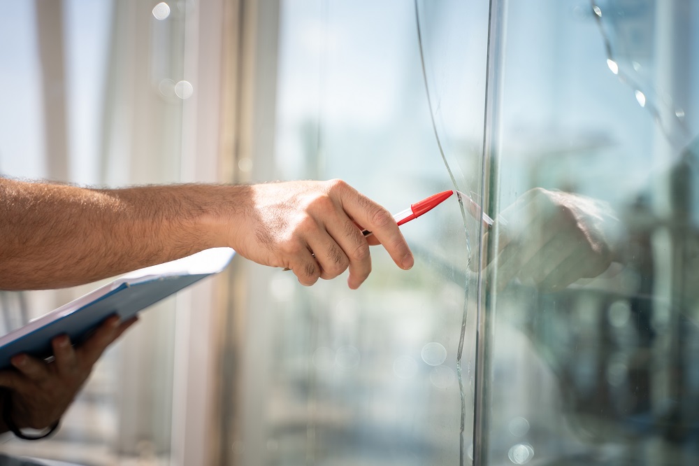 When to Repair vs. Replace Scratched Glass: A Cost-Benefit Analysis